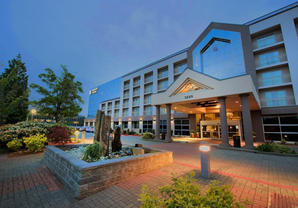 Embassy Suites By Hilton Seattle Bellevue Esterno foto