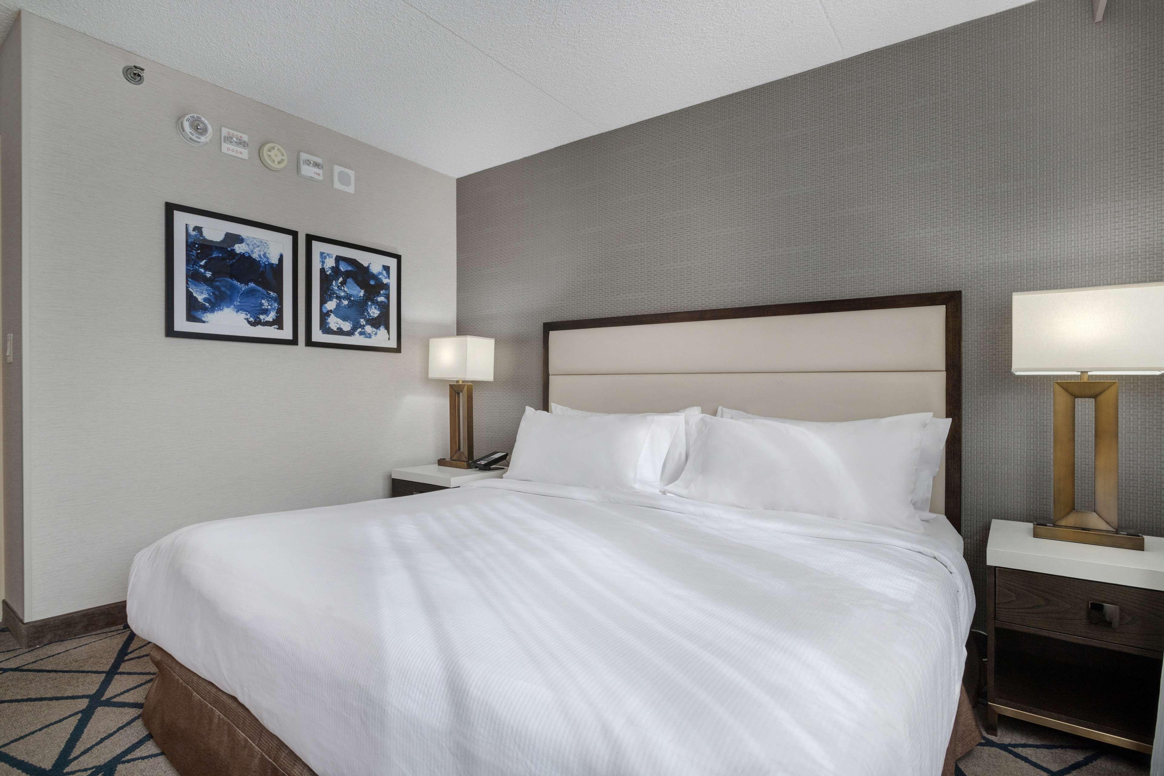 Embassy Suites By Hilton Seattle Bellevue Esterno foto