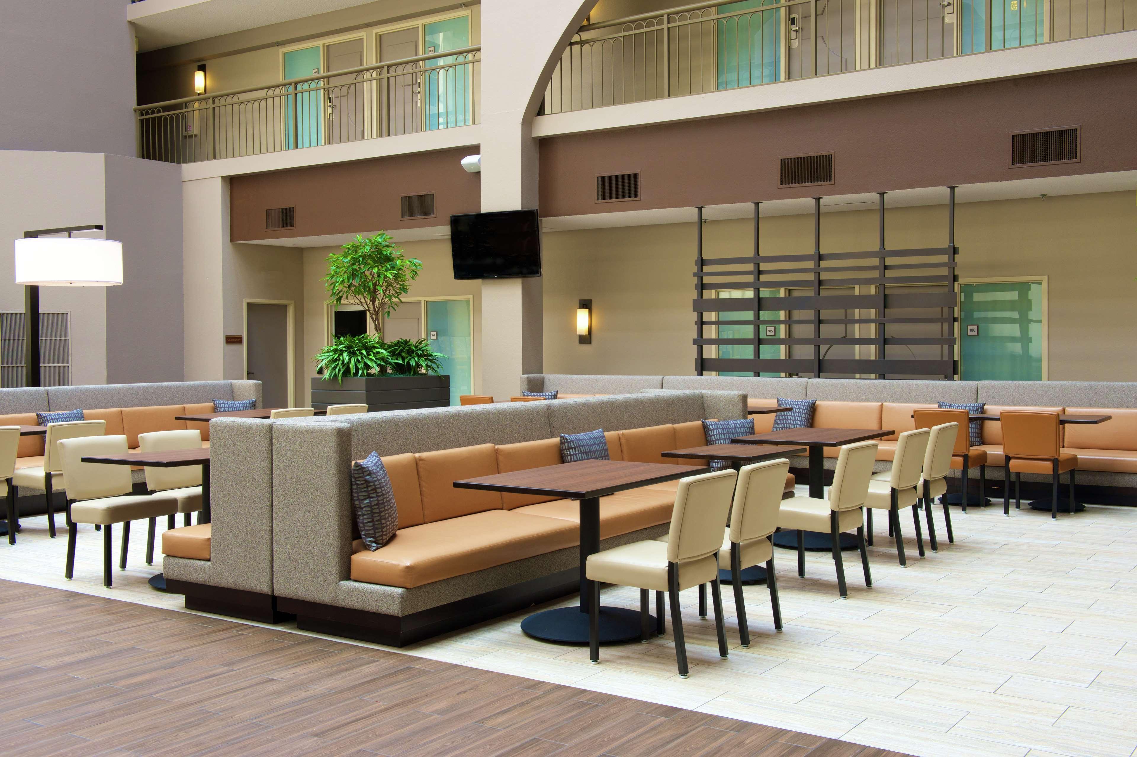 Embassy Suites By Hilton Seattle Bellevue Esterno foto