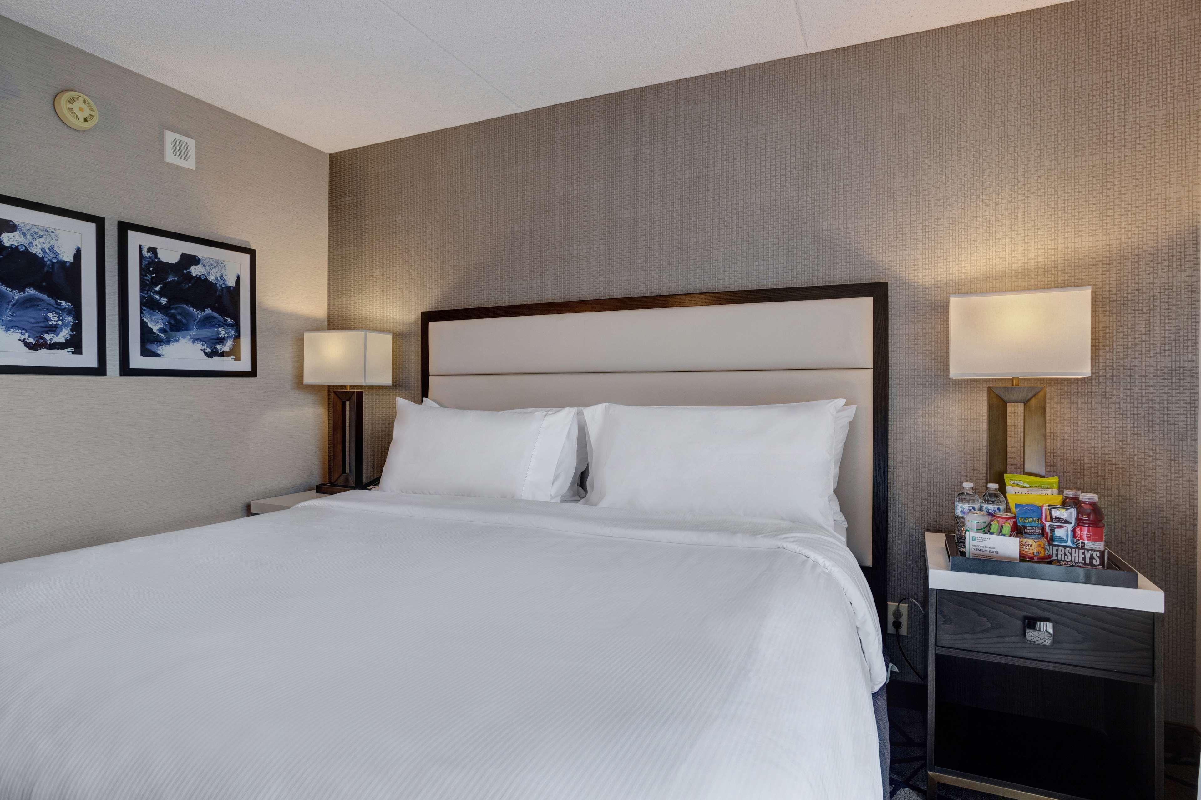 Embassy Suites By Hilton Seattle Bellevue Esterno foto