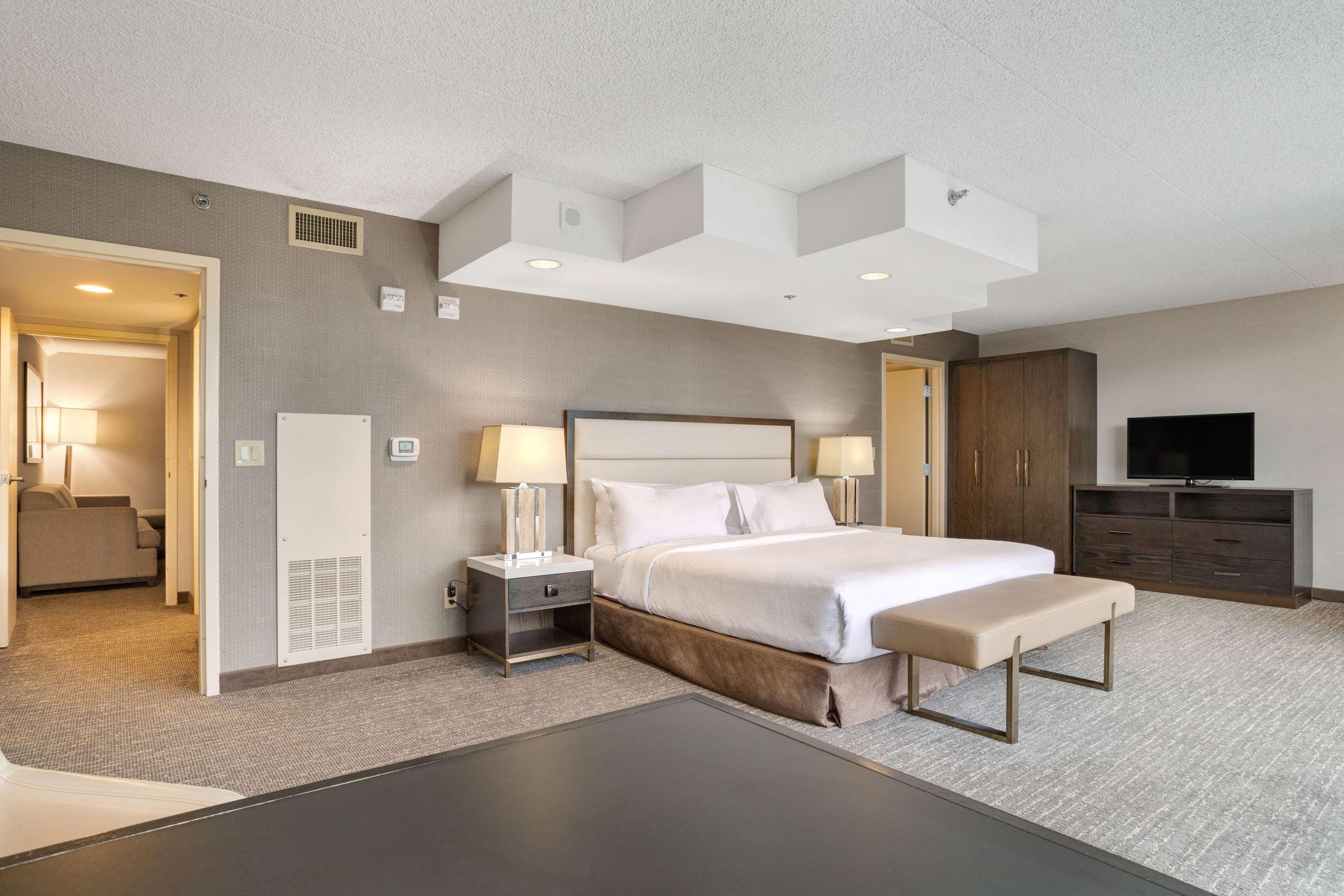 Embassy Suites By Hilton Seattle Bellevue Esterno foto