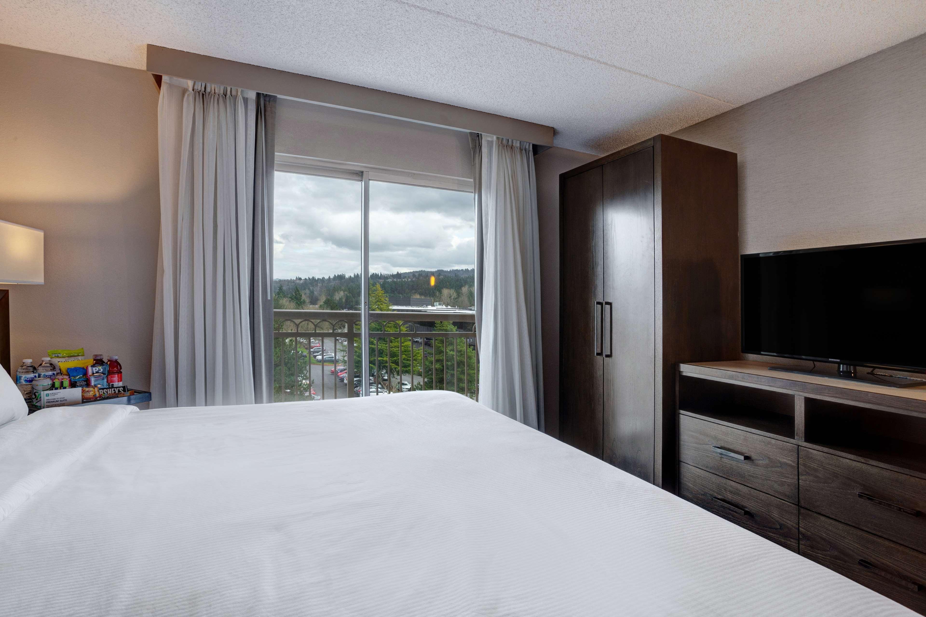 Embassy Suites By Hilton Seattle Bellevue Esterno foto