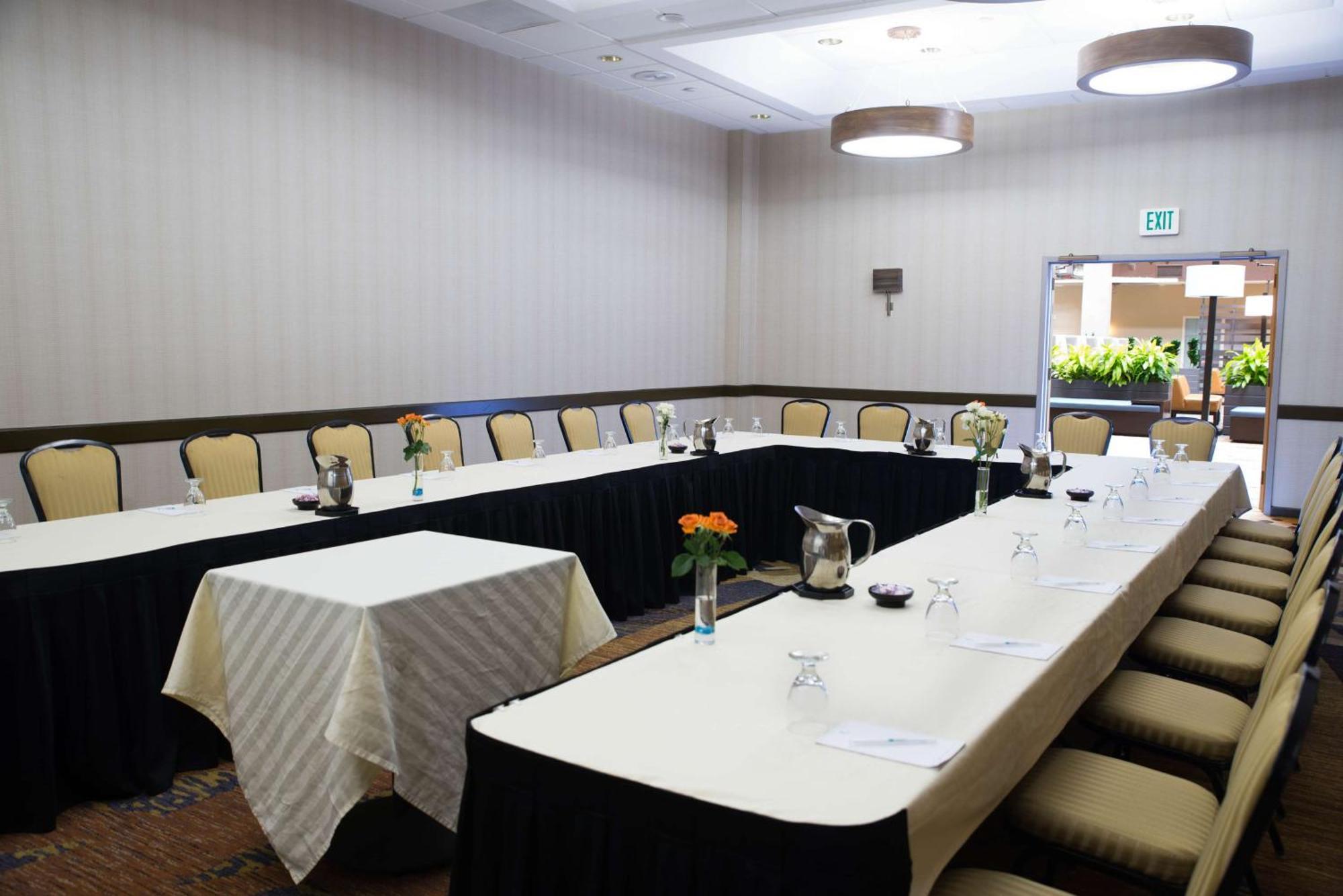 Embassy Suites By Hilton Seattle Bellevue Esterno foto