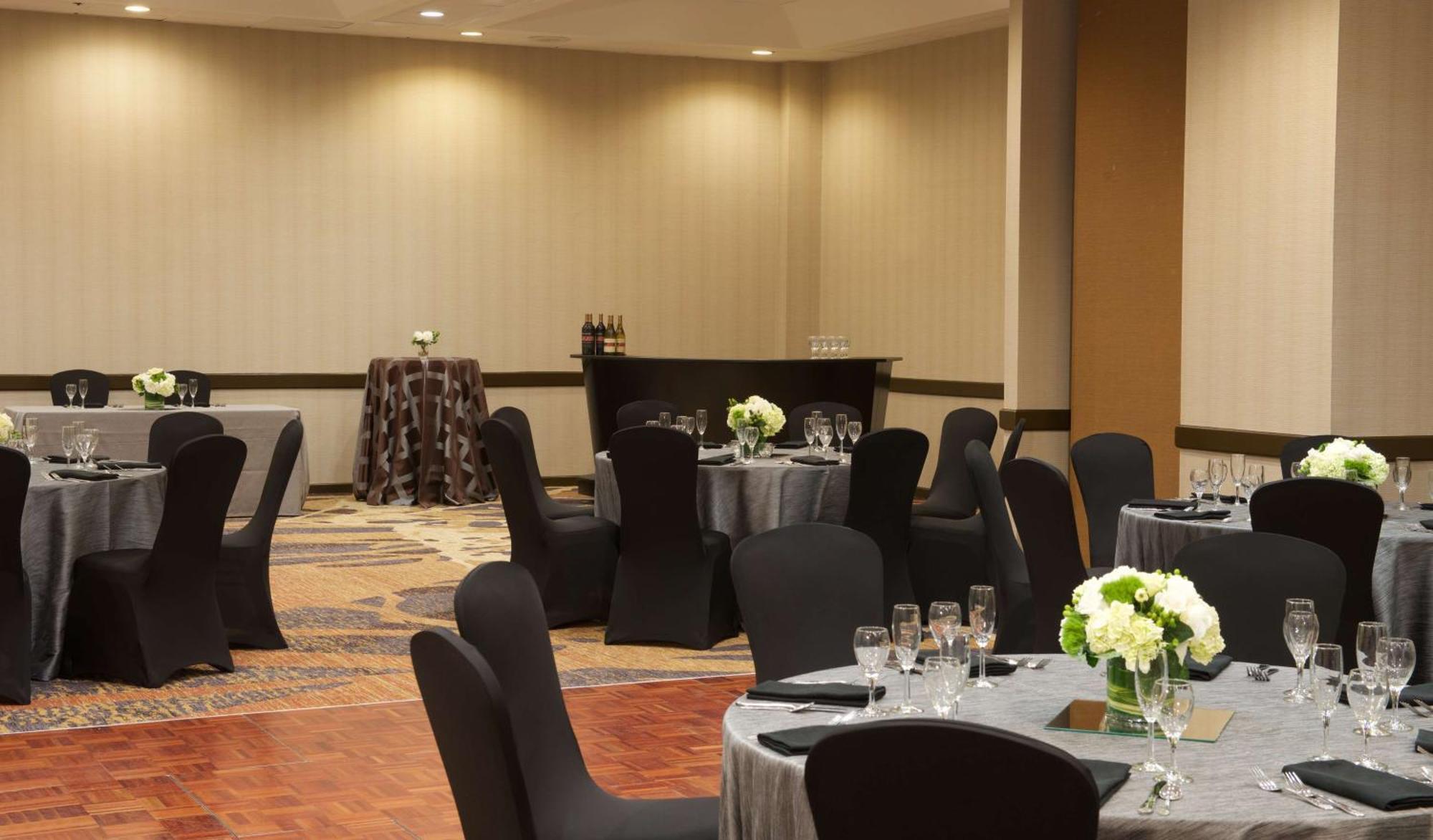 Embassy Suites By Hilton Seattle Bellevue Esterno foto