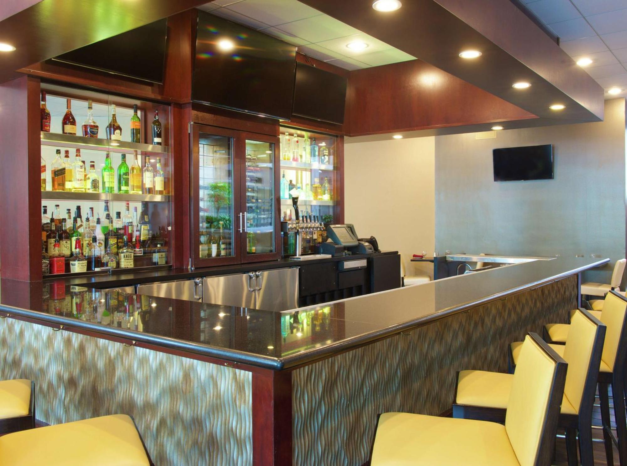 Embassy Suites By Hilton Seattle Bellevue Esterno foto